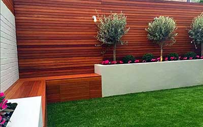 Diseño de jardín comercial en Tortosa